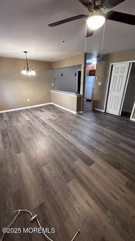 118 Amberly Drive J, Manalapan, NJ 07726