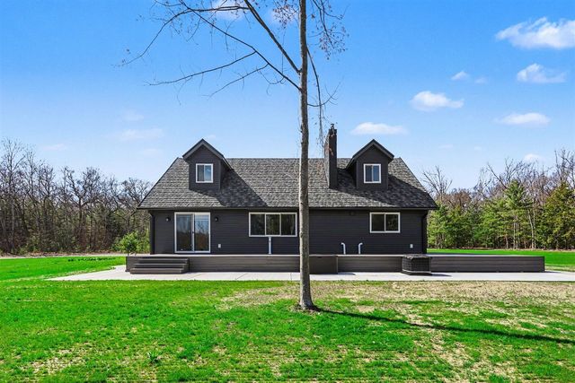 3233 Becker Road, Muskegon, MI 49445