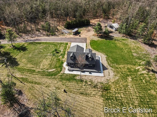 3233 Becker Road, Muskegon, MI 49445