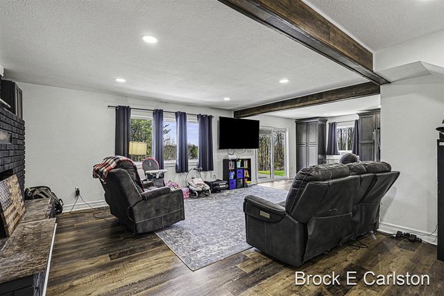 3233 Becker Road, Muskegon, MI 49445