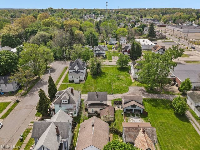 421 S Park Avenue, Alliance, OH 44601