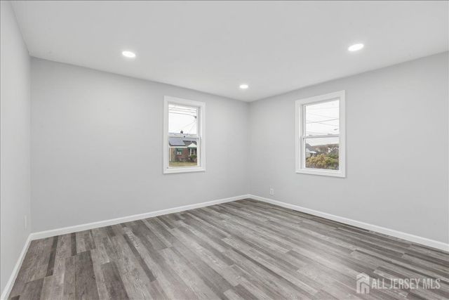 92 William Street, Carteret, NJ 07008