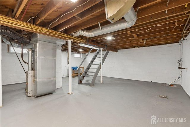 92 William Street, Carteret, NJ 07008