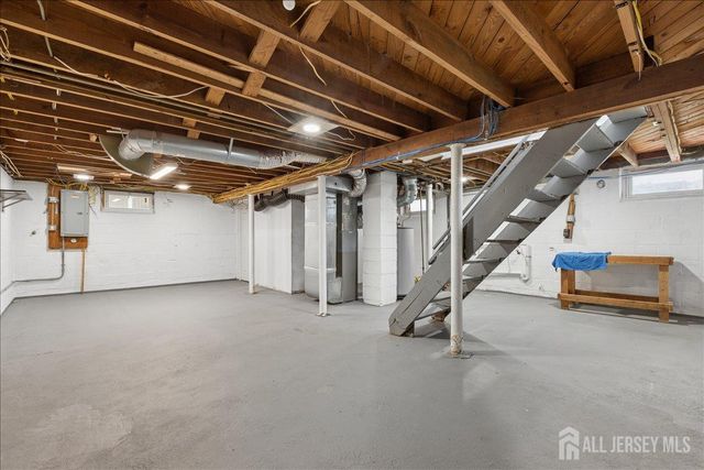 92 William Street, Carteret, NJ 07008