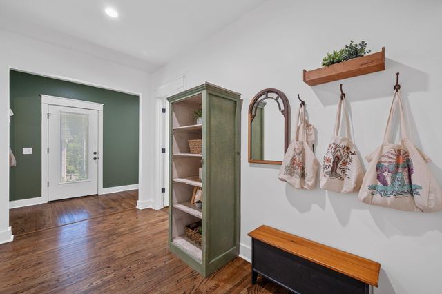 4620 Saint Elmo Avenue, Chattanooga, TN 37409