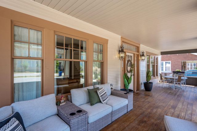 4620 Saint Elmo Avenue, Chattanooga, TN 37409