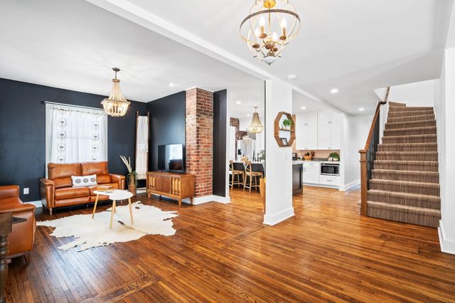 4620 Saint Elmo Avenue, Chattanooga, TN 37409