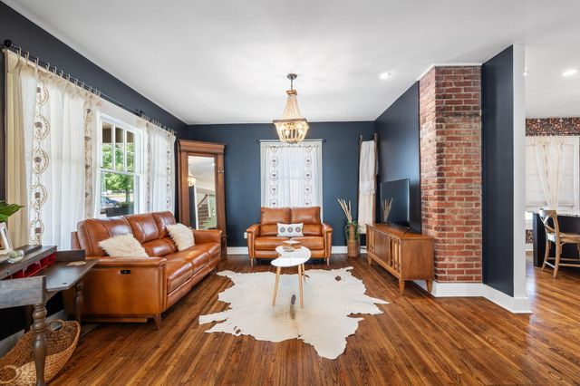 4620 Saint Elmo Avenue, Chattanooga, TN 37409