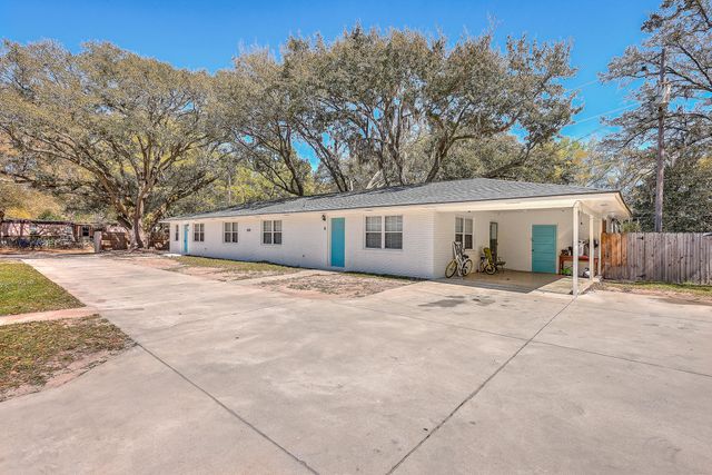 4345 Leslie Street, North Charleston, SC 29418
