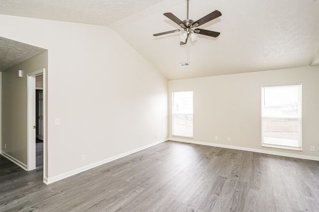 1933 Grants Pass, Madison, TN 37115