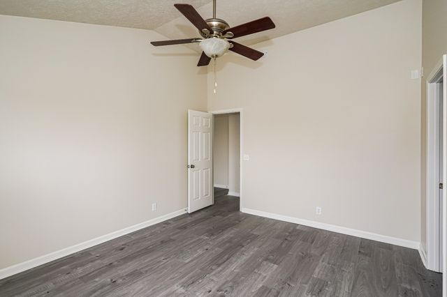 1933 Grants Pass, Madison, TN 37115