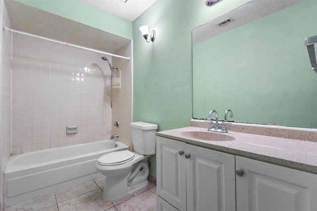 206 Southerland Avenue, Mesquite, TX 75150