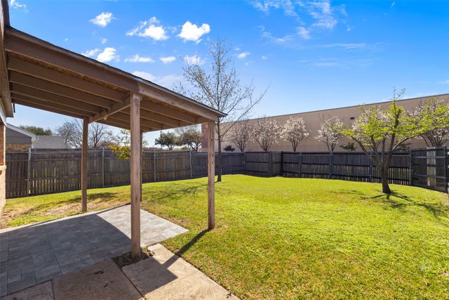 206 Southerland Avenue, Mesquite, TX 75150