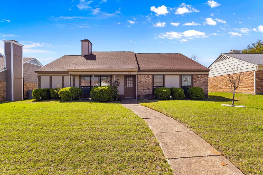 206 Southerland Avenue, Mesquite, TX 75150