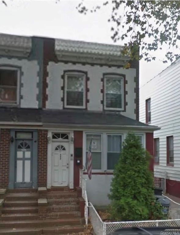 597 E 4th Street 1st Floor, Brooklyn, NY 11218