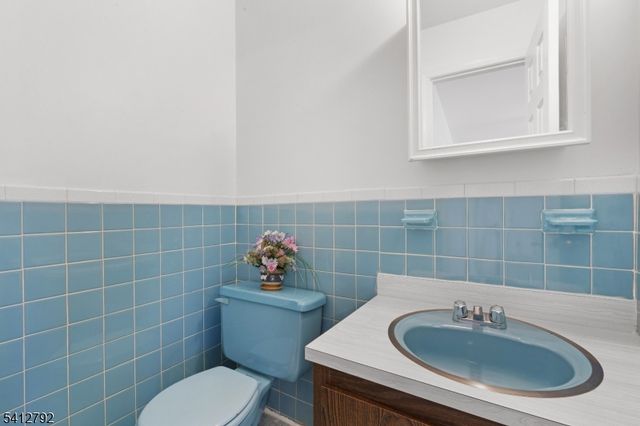 91 Devonshire Ct, Hillsborough Twp., NJ 08844