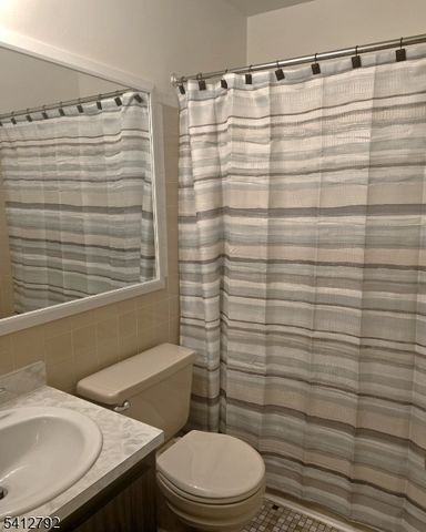 91 Devonshire Ct, Hillsborough Twp., NJ 08844