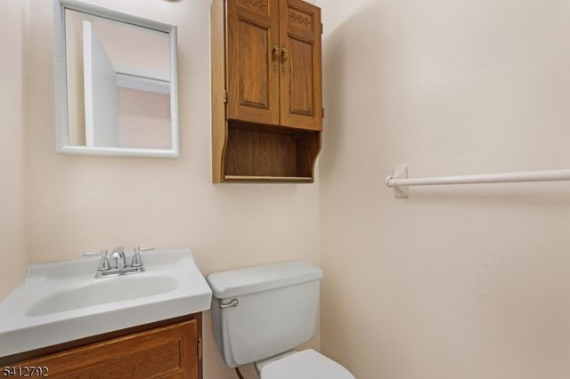 91 Devonshire Ct, Hillsborough Twp., NJ 08844