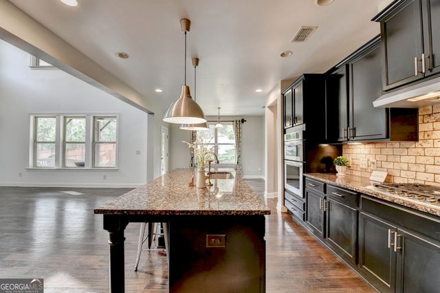 2540 Maple Ridge Lane, Cumming, GA 30041