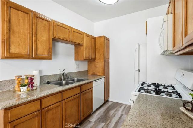 9900 Jordan Ave 62, Chatsworth, CA 91311