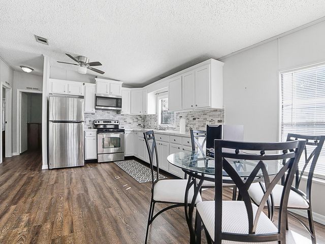 32322 OAK PARK DRIVE, Leesburg, FL 34748