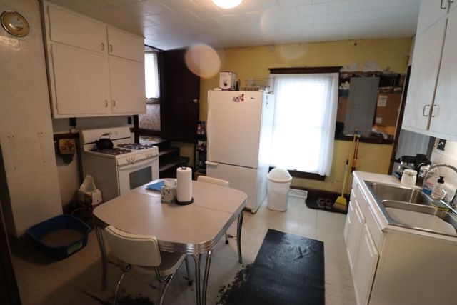 784 N 625 E, Westville, IN 46391