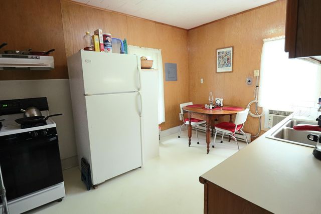 784 N 625 E, Westville, IN 46391