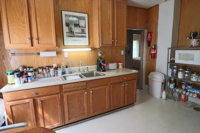 784 N 625 E, Westville, IN 46391