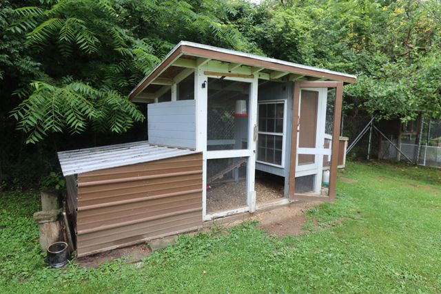 784 N 625 E, Westville, IN 46391