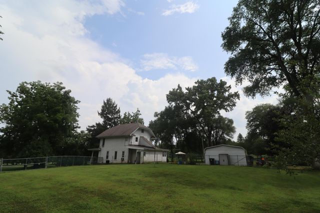 784 N 625 E, Westville, IN 46391