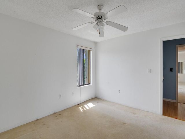 5373 SE Miles Grant Road 208, Stuart, FL 34997