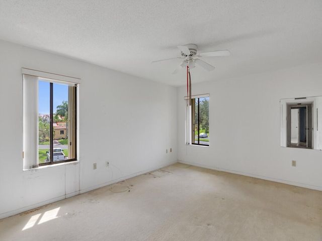 5373 SE Miles Grant Road 208, Stuart, FL 34997