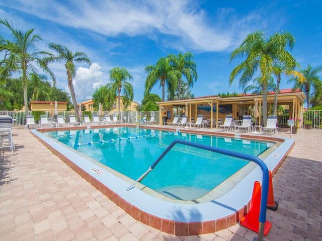 5373 SE Miles Grant Road 208, Stuart, FL 34997