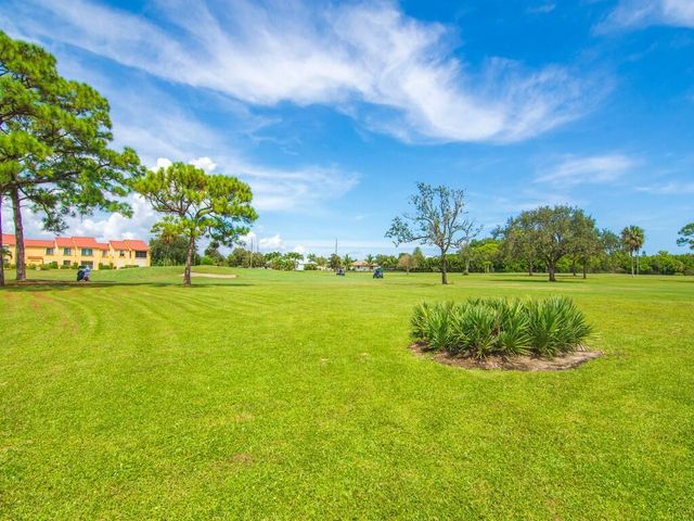 5373 SE Miles Grant Road 208, Stuart, FL 34997