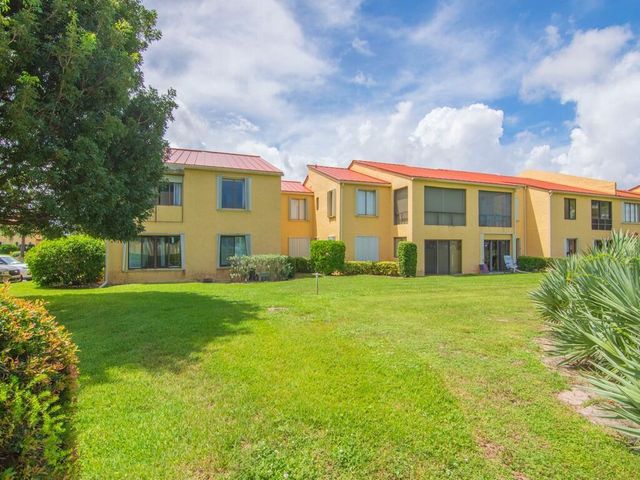 5373 SE Miles Grant Road 208, Stuart, FL 34997