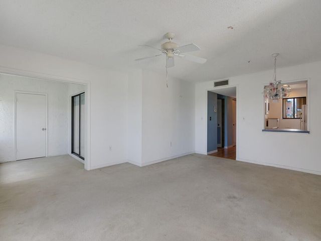 5373 SE Miles Grant Road 208, Stuart, FL 34997