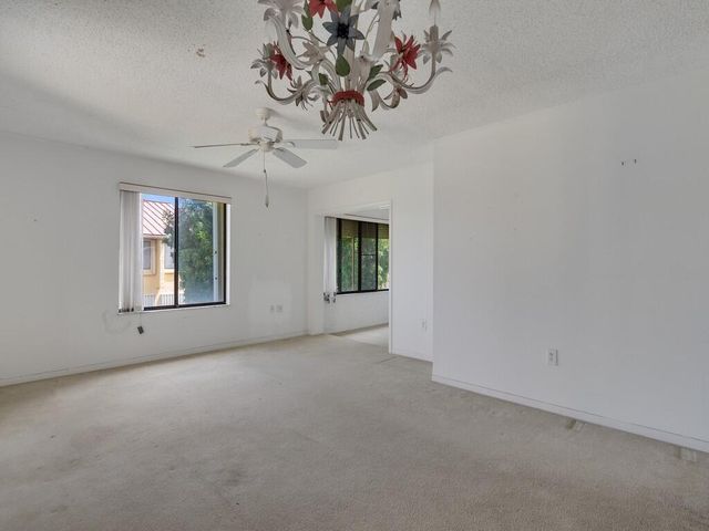 5373 SE Miles Grant Road 208, Stuart, FL 34997