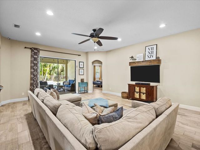 4607 Ashley Lake Circle, Vero Beach, FL 32967