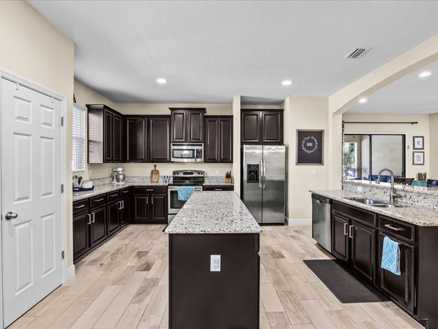 4607 Ashley Lake Circle, Vero Beach, FL 32967