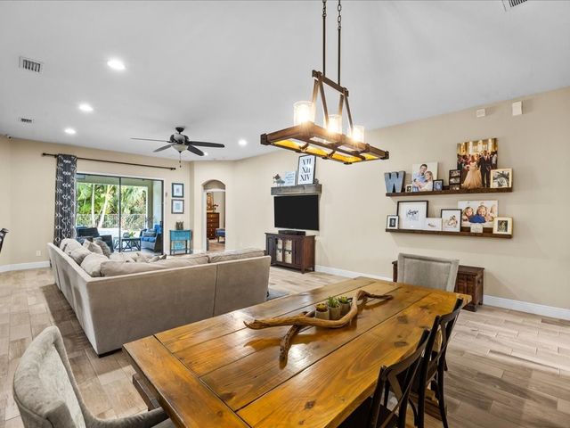 4607 Ashley Lake Circle, Vero Beach, FL 32967