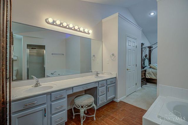 1015 Olde Station Court, Fairfield, OH 45014