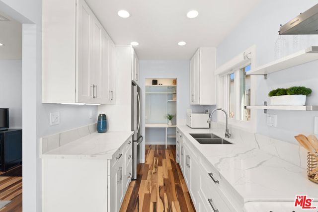 8911 Cattaraugus Avenue, Los Angeles, CA 90034