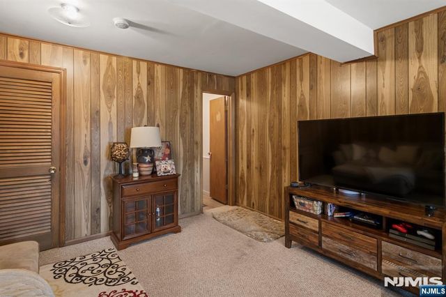 34 Meyerhoff Place B, Oradell, NJ 07649