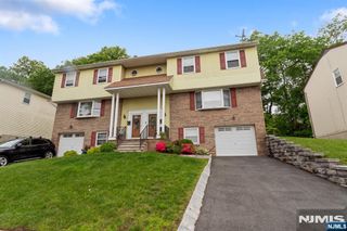 34 Meyerhoff Place B, Oradell, NJ 07649