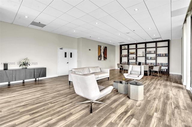 20515 E Country Club Drive 2047, Aventura, FL 33180