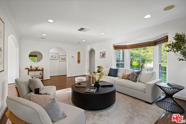 5539 Buffalo Avenue, Sherman Oaks, CA 91401