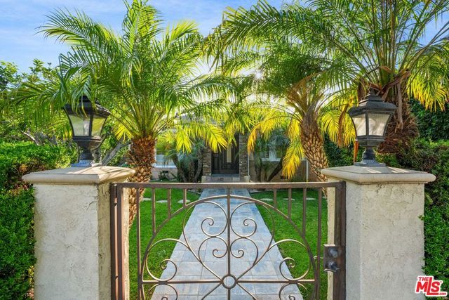 5539 Buffalo Avenue, Sherman Oaks, CA 91401
