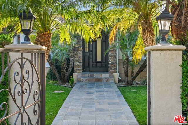 5539 Buffalo Avenue, Sherman Oaks, CA 91401