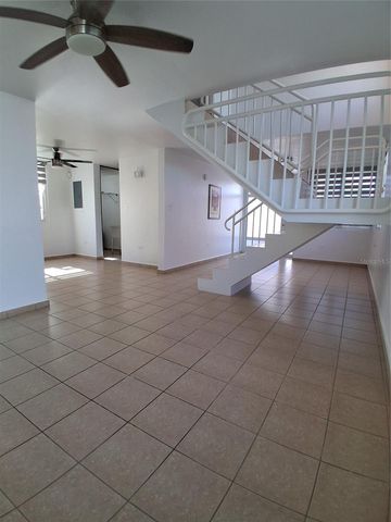 J3 SEROTINA BOSQUE DE LOS PINOS, Bayamon, PR 00956