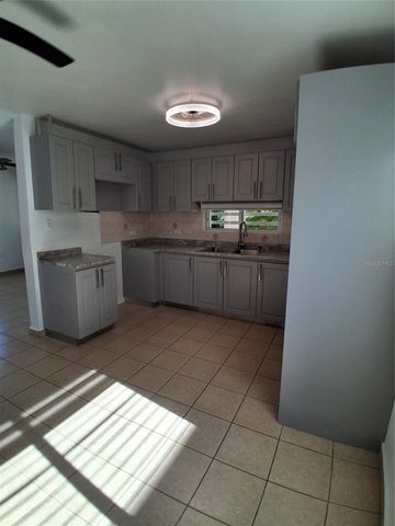 J3 SEROTINA BOSQUE DE LOS PINOS, Bayamon, PR 00956